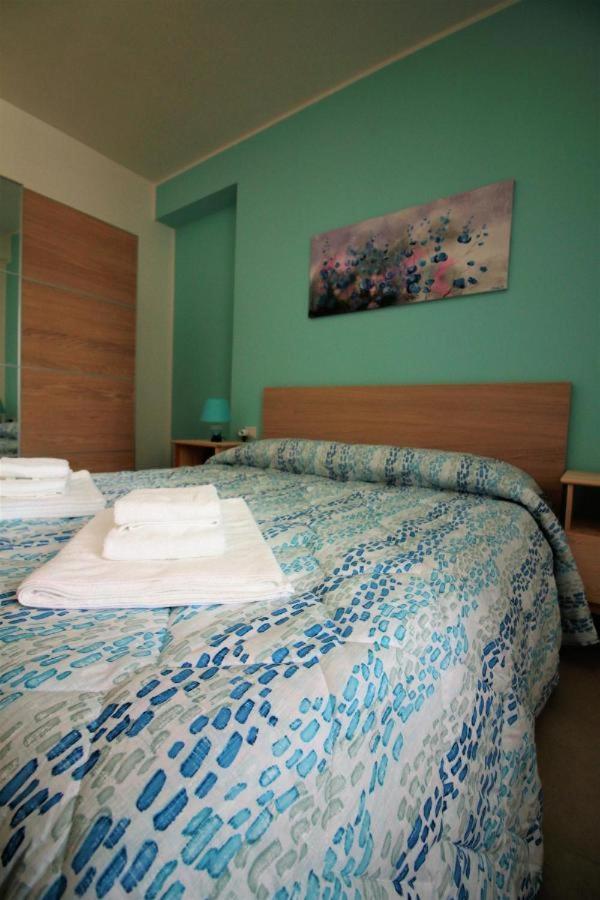 La Rosatea Rooms مونريالي المظهر الخارجي الصورة